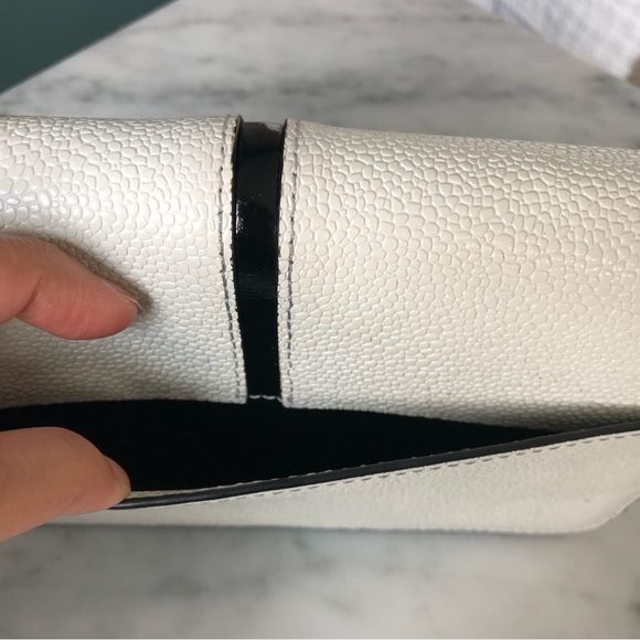 Henri Bendel White Leather Crossbody Handbag with Silver Details - Picture 7 of 15